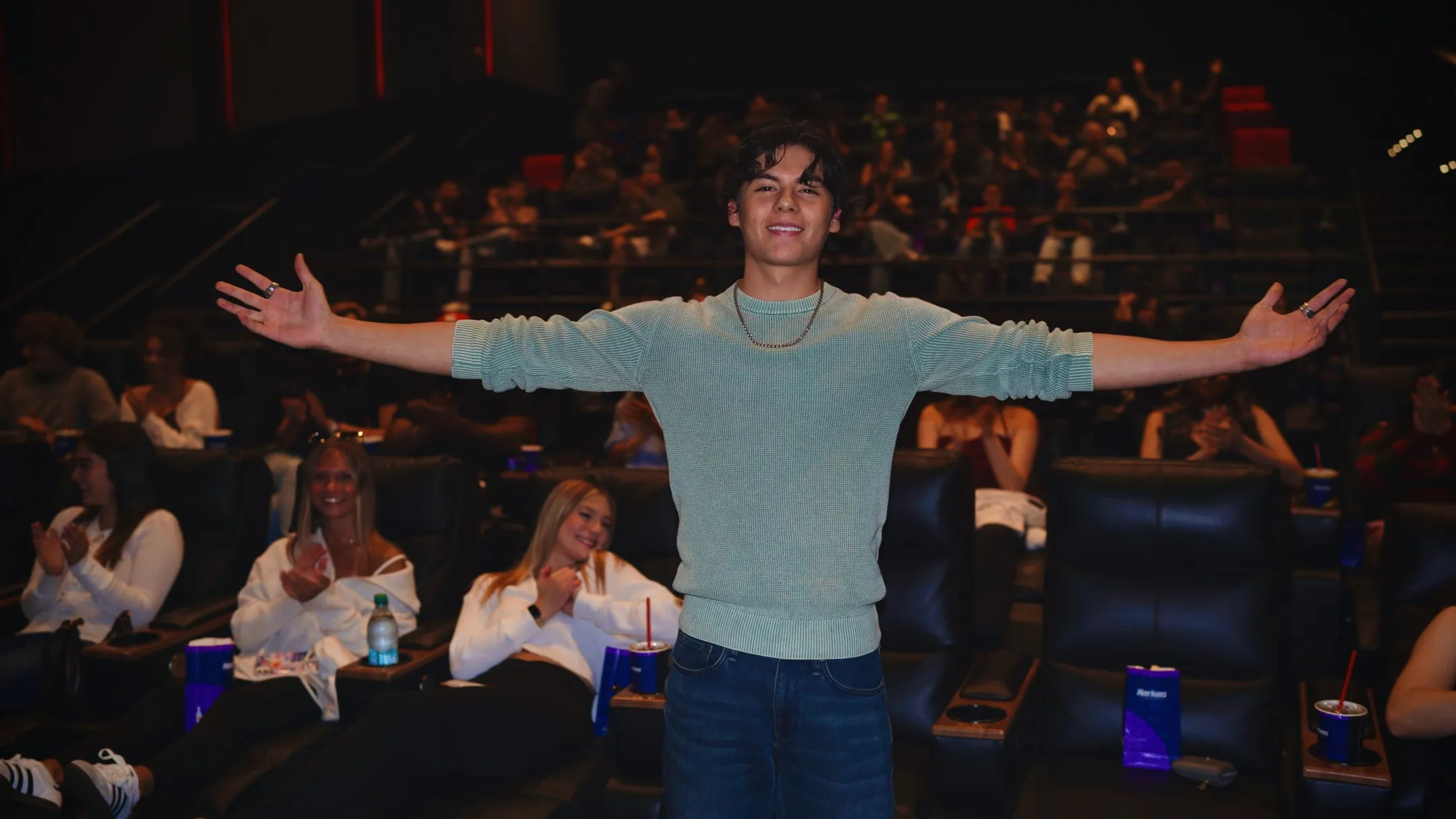 Miguel Mora Nunca imaginó volver al mundo de “Black Phone” con un nuevo personaje