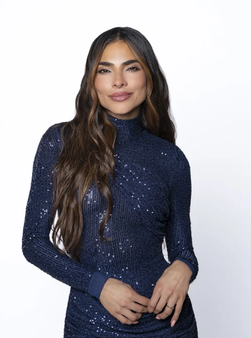 Alejandra Espinoza conductora, junto a Alan Tacher, de ¿Apostarías por mí?,