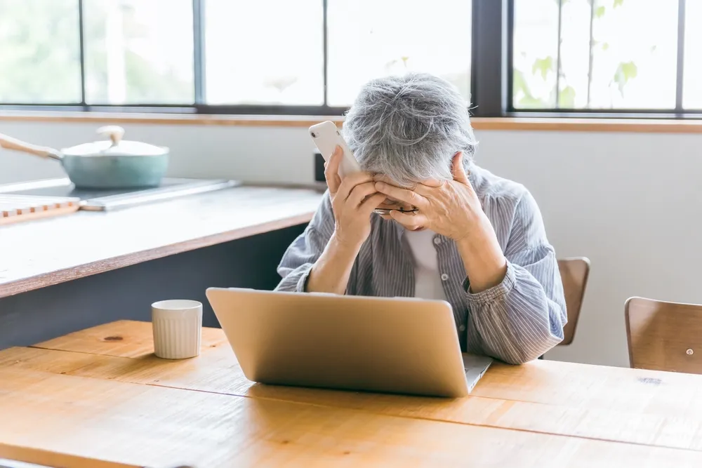 ¡No caiga en la trampa!: Las estafas contra adultos mayores son cada vez más sofisticadas
