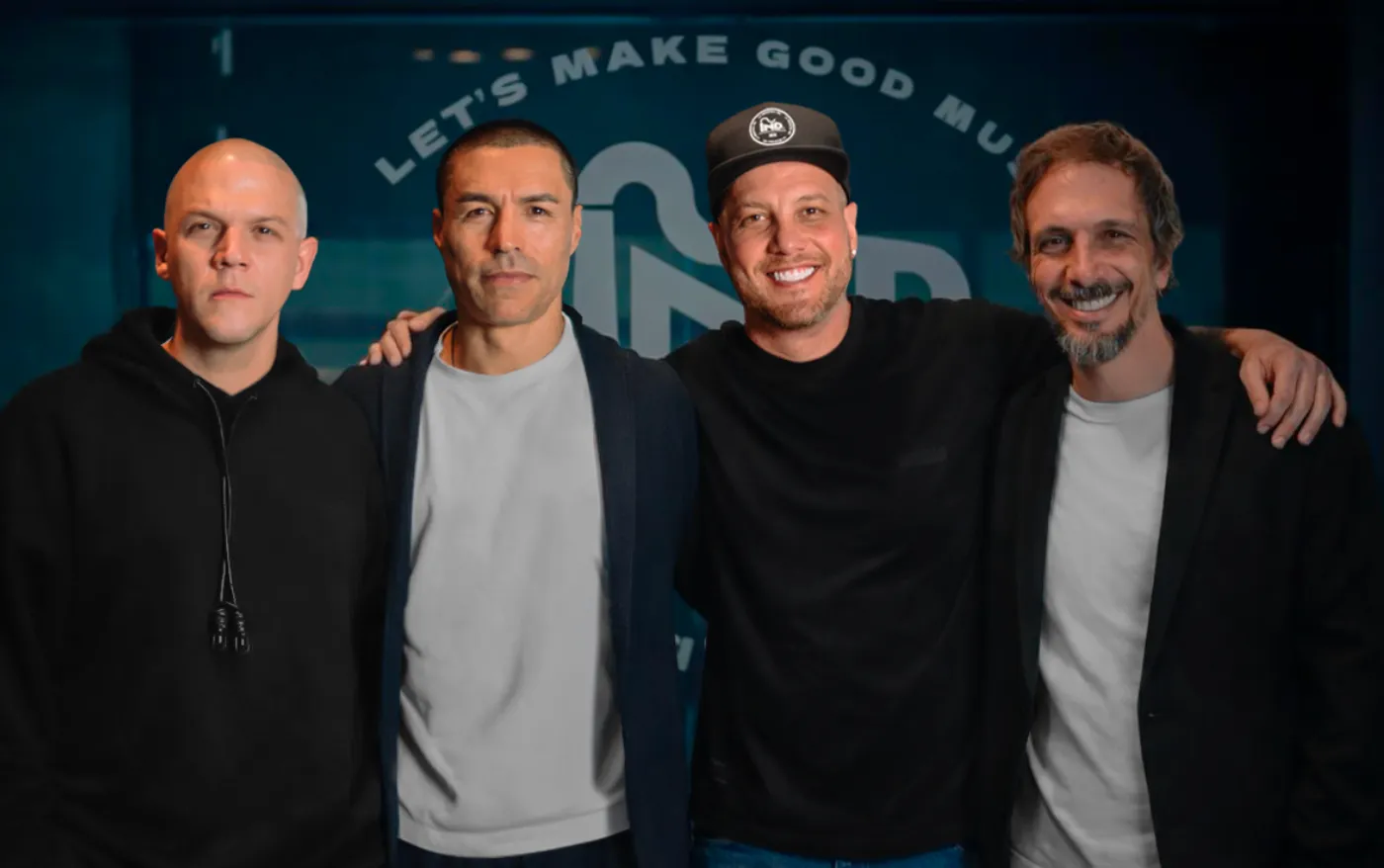 Los empresario Juan Diego Medina, Daniel Vélez y Daniel Gregorio y el excapitán de la Selección Colombia, Iván Ramiro Córdoba