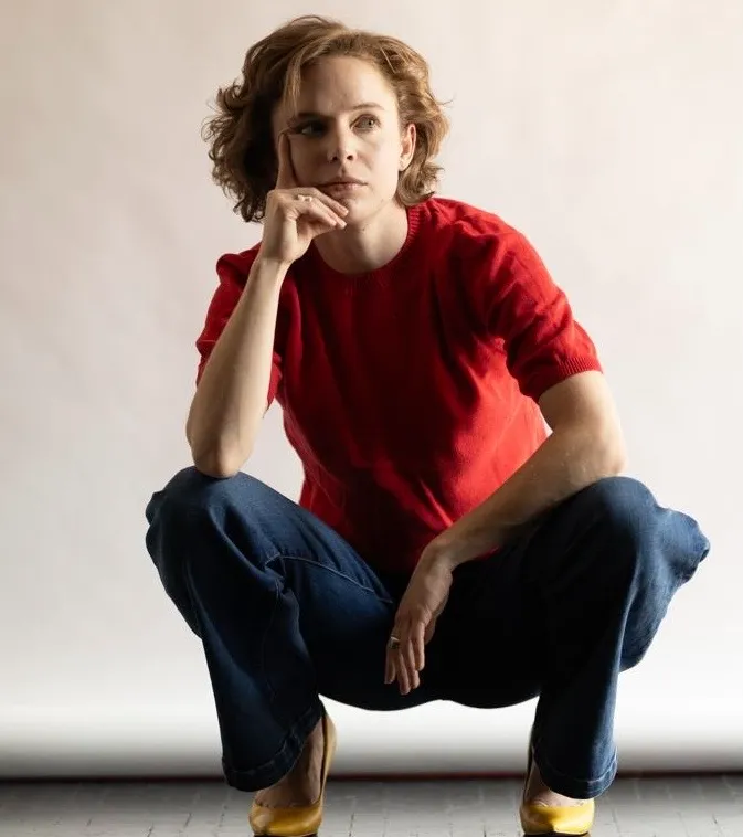 Naian González Norvind da vida a “Corina”, una historia honesta, divertida y profundamente humana